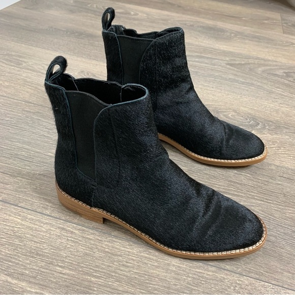 1. State Women’s Chelsea Boots Pony Hair Black Pull on Round toe Booties Size 6 - Picture 8 of 16